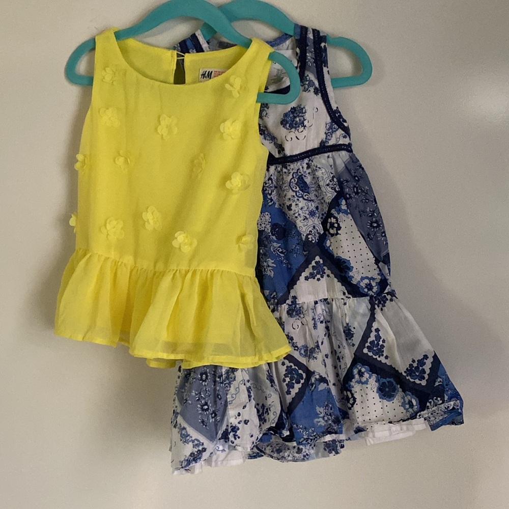 BUNDLE OF TWO DRESSES GIRL SIZE 3